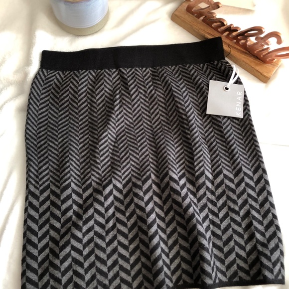 ✨🆕✨Brand New(NWT)Kenar Women’s Skirt - Picture 2 of 3